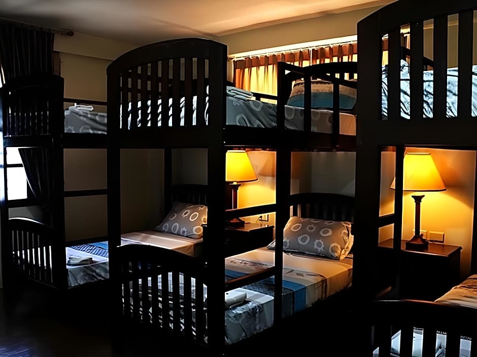 Metro Vigan Inn Bed & Breakfast Hotel