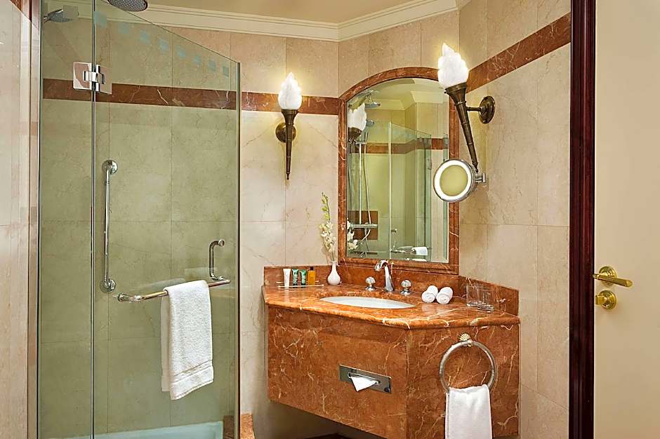 Hilton Beirut Metropolitan Palace
