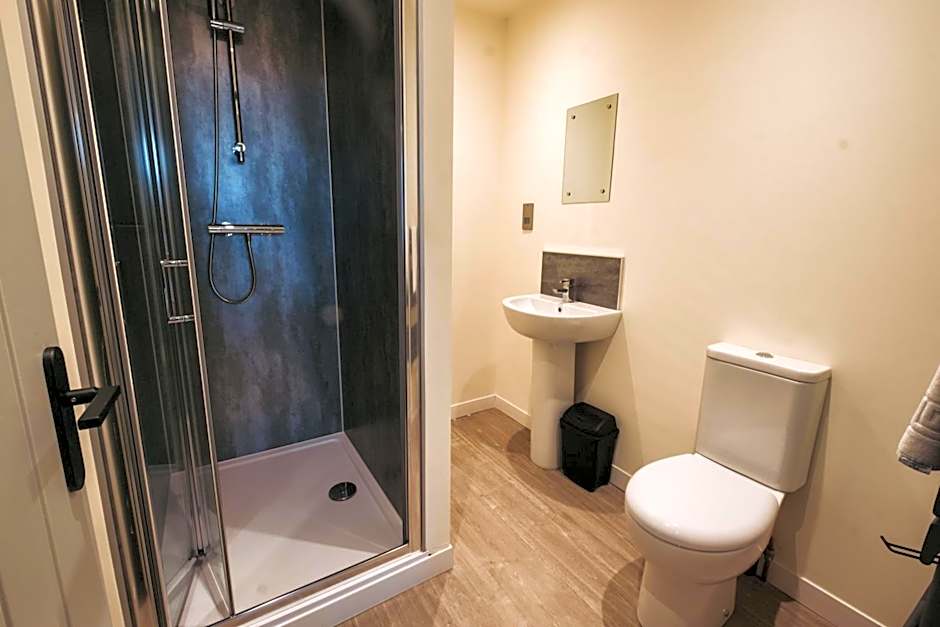 The Royal Bar & Shaker