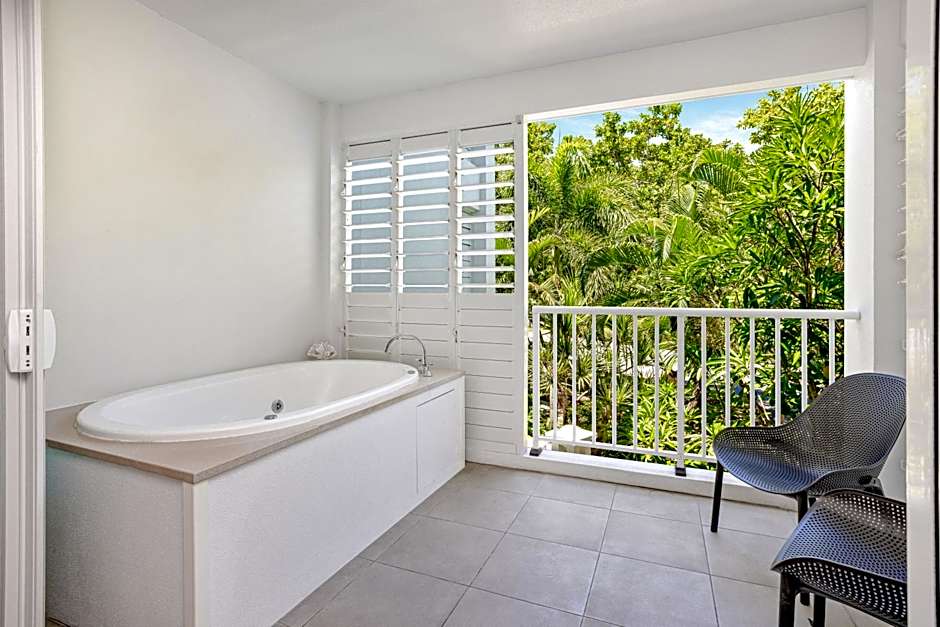 Peppers Beach Club Hotel Port Douglas
