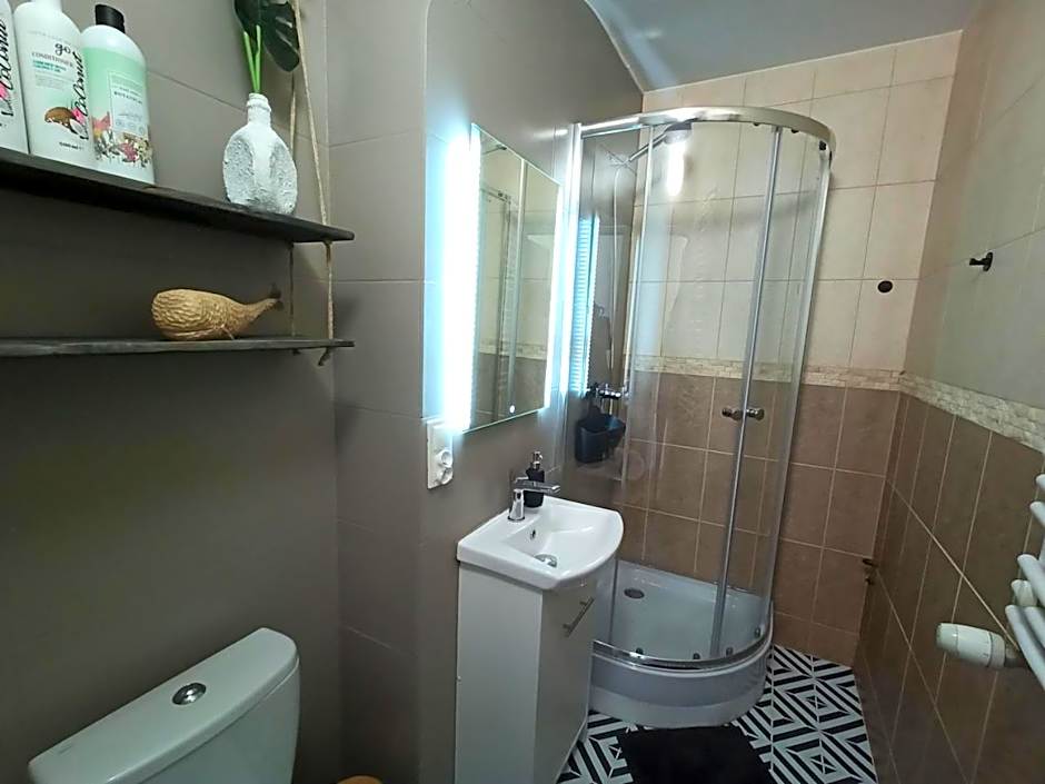 Lemuria Pokoje Hostel Chojnowska A