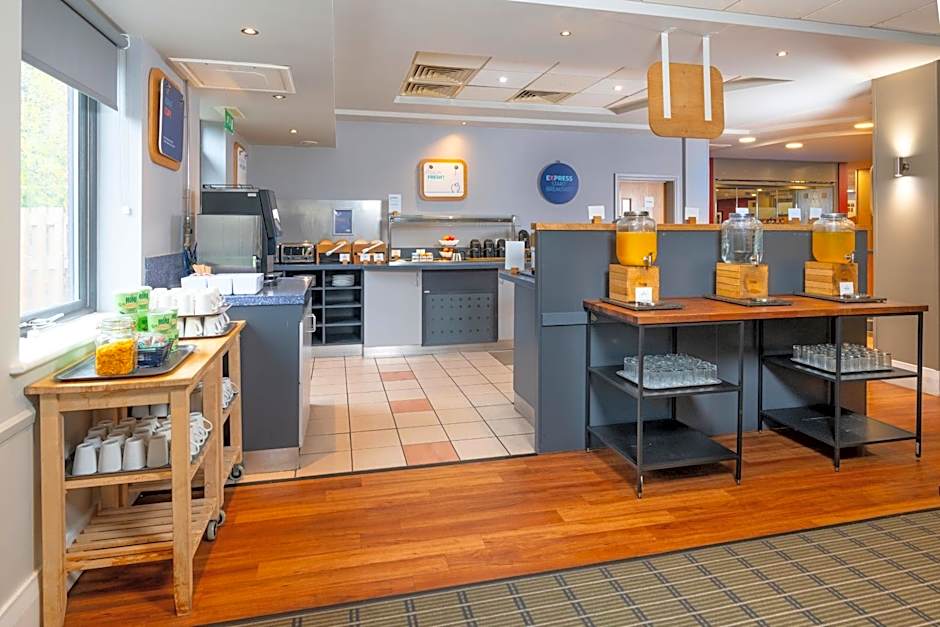 Holiday Inn Express Droitwich Spa By IHG