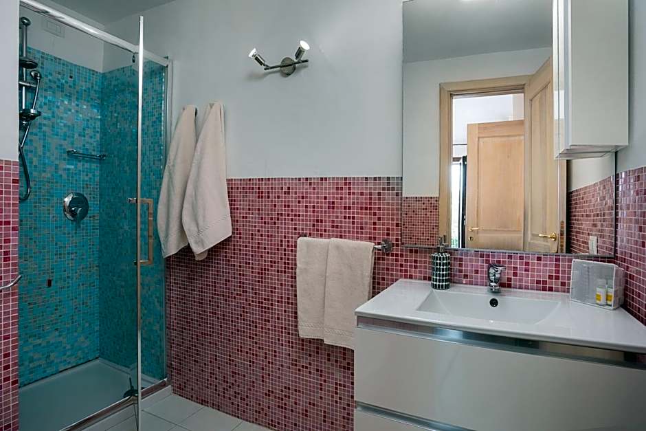 The Square Depandance