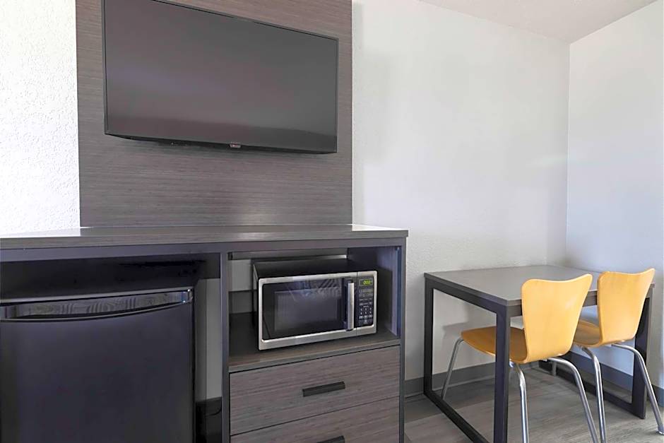 Motel 6 Lake Charles, LA