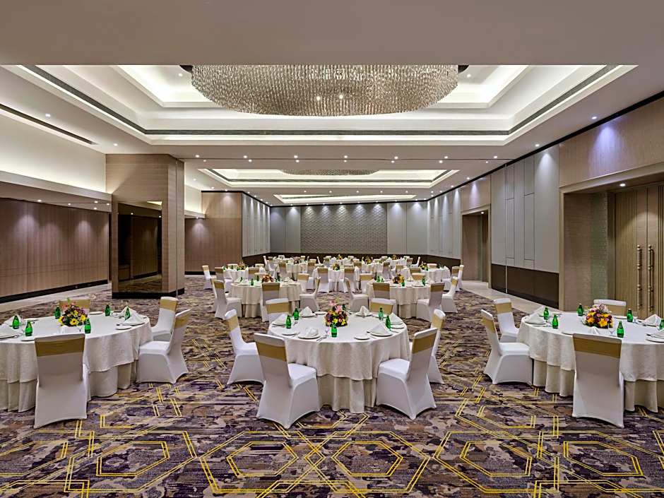 Crowne Plaza Ahmedabad City Centre By IHG