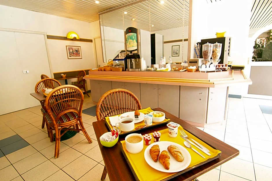 EGG HOTEL - HOTEL LES GENS DE MER Dieppe