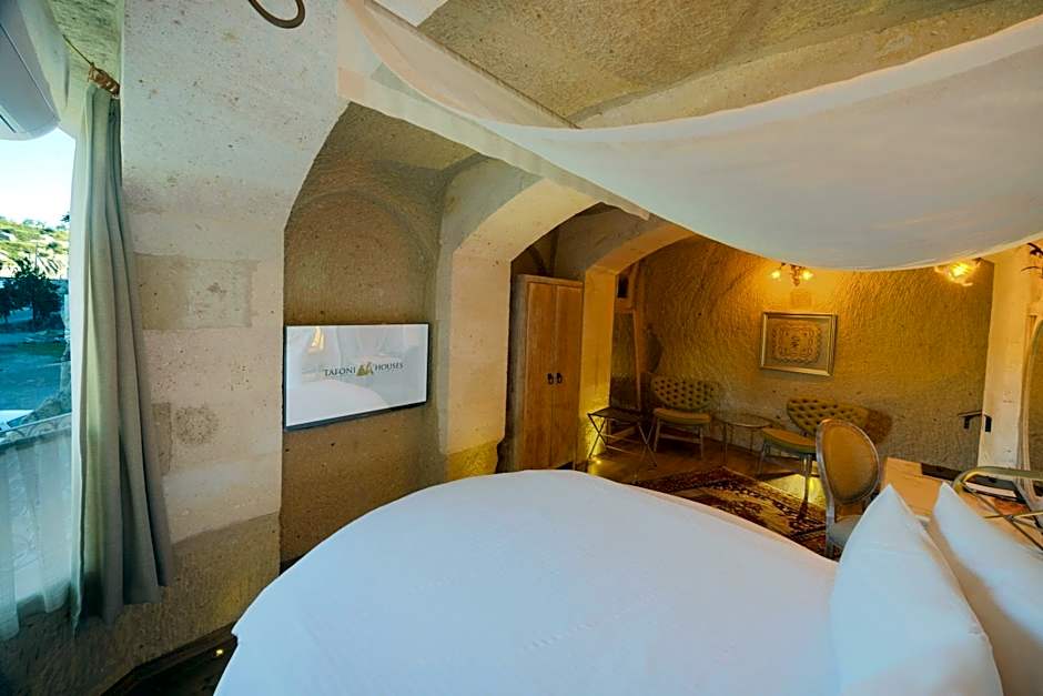 Tafoni Houses Cave Hotel