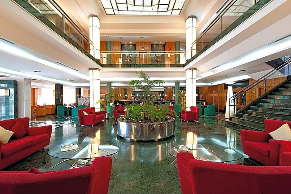 Elba Vecindario Aeropuerto Business & Convention Hotel.