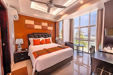 Deluxe Beach View Room