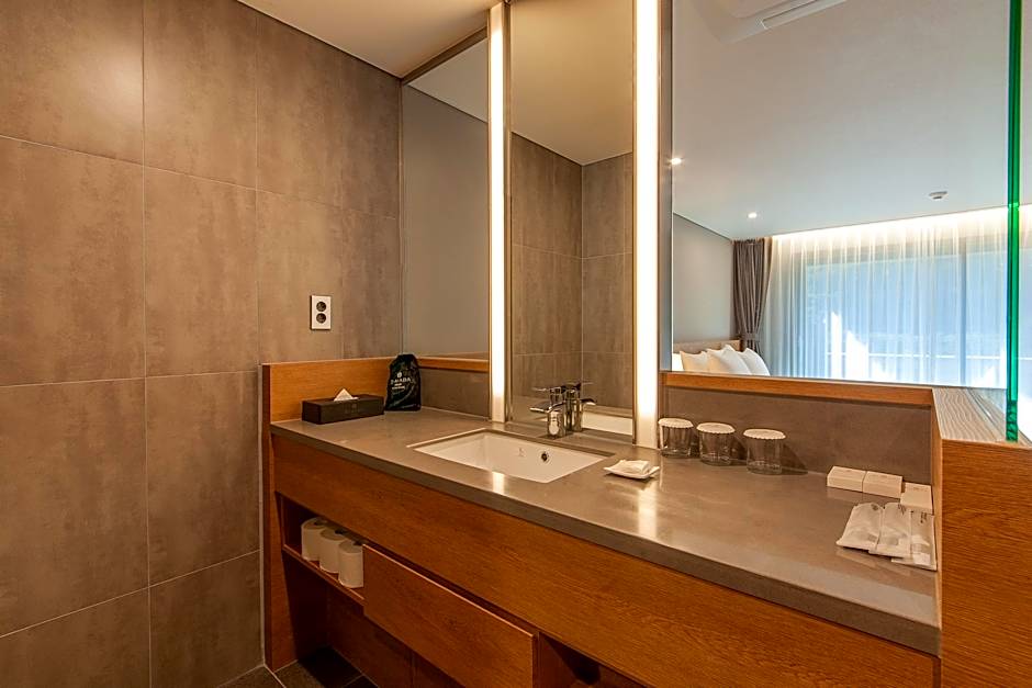 Petro Hotel