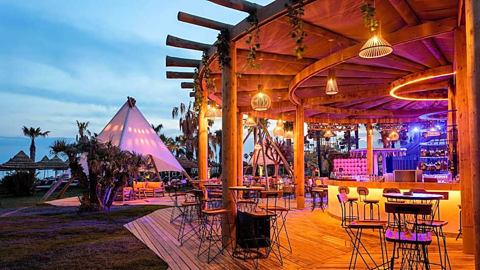 Titanic Mardan Palace