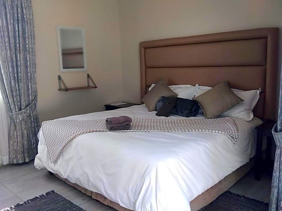 8 on Acacia Guesthouse