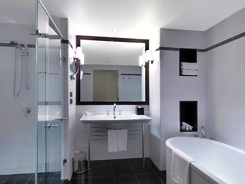 Photo 1 of 2 of Deluxe 2 Double Beds