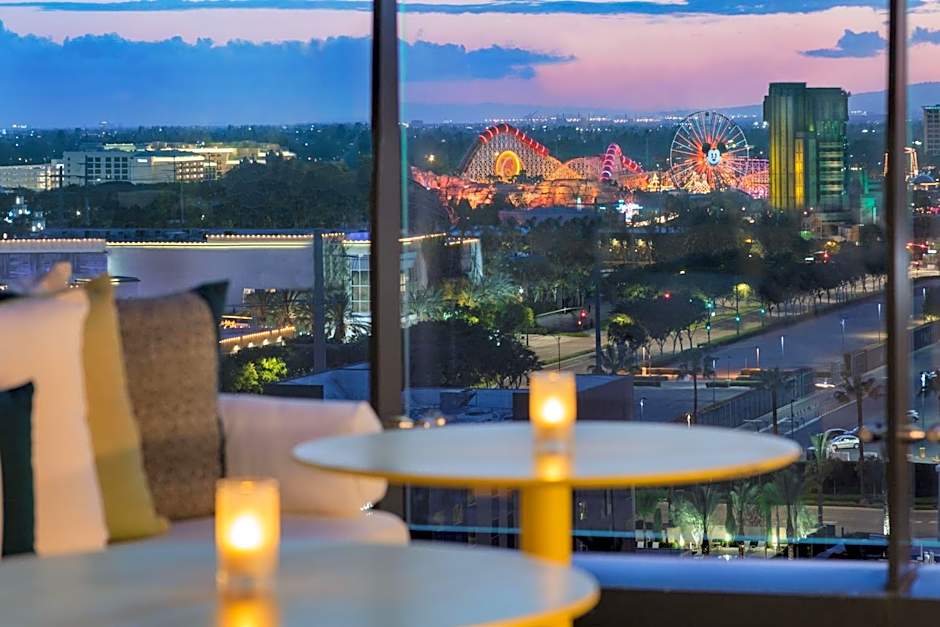 The Viv Hotel, Anaheim, a Tribute Portfolio Hotel