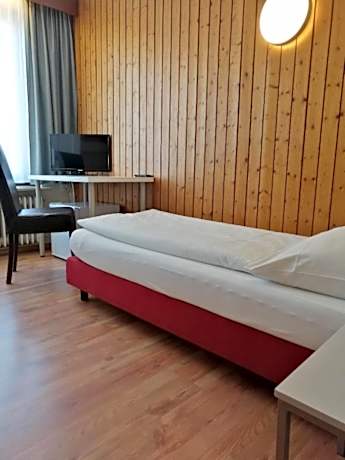 Doppelzimmer-Gemeinsames Badezimmer