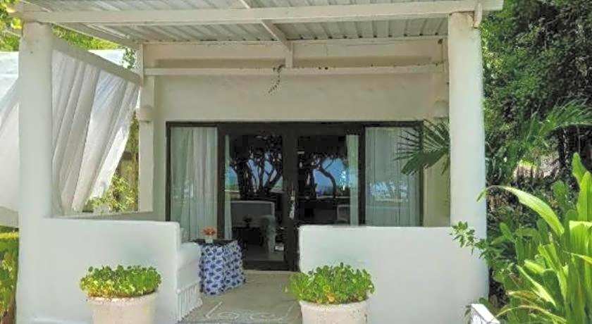 Brassiere Beach Hotel
