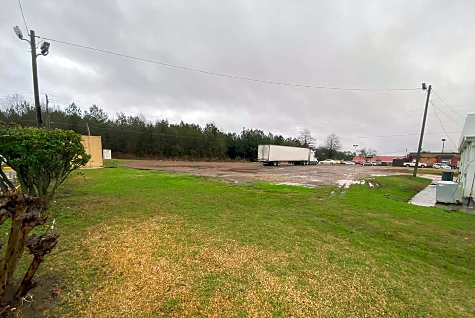 Days Inn by Wyndham Forest