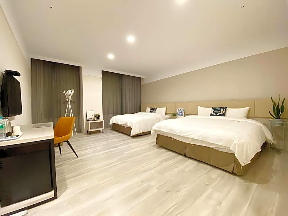 Fengjia JinRui Hotel