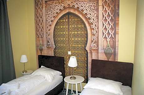 Twin Room with Shower