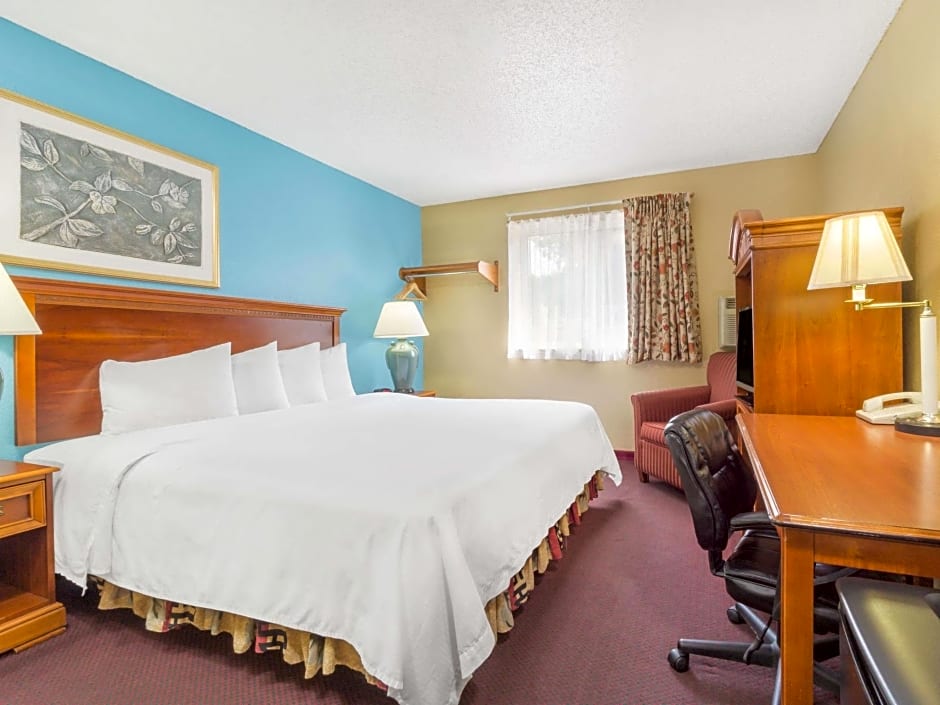 Baymont Inn & Suites by Wyndham Huber Heights Dayton Northeast