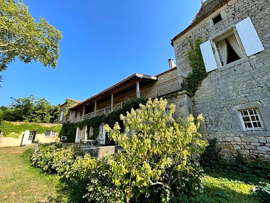 Château la Gineste - Castle and Vineyard