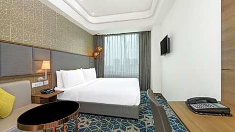 Standard King Room with City View