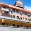 1 City Hotel