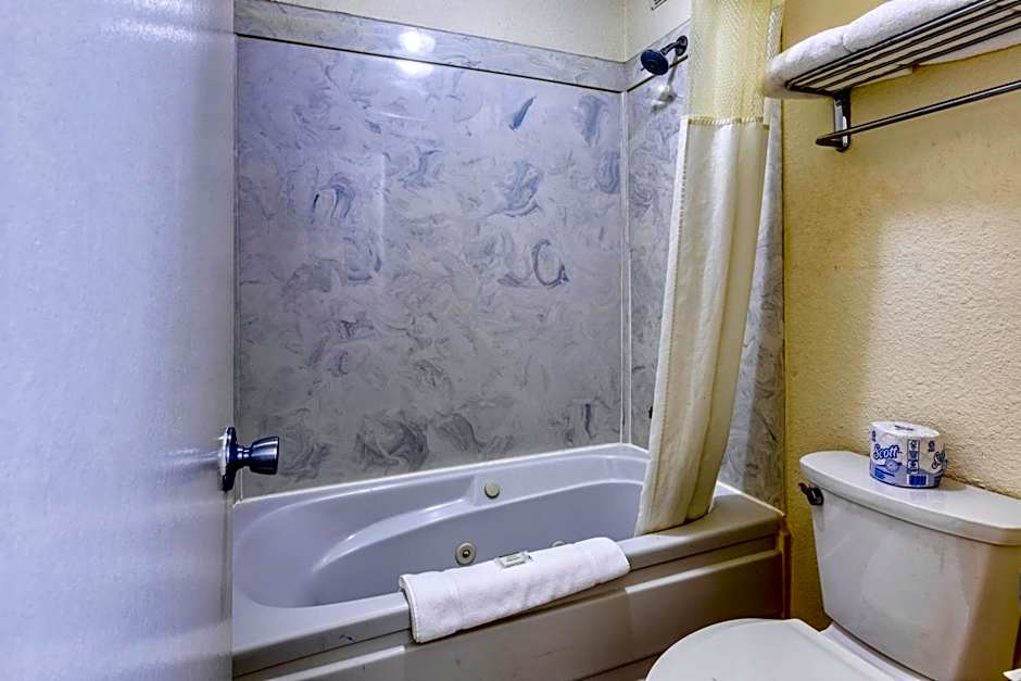 Executive Inn & Suites