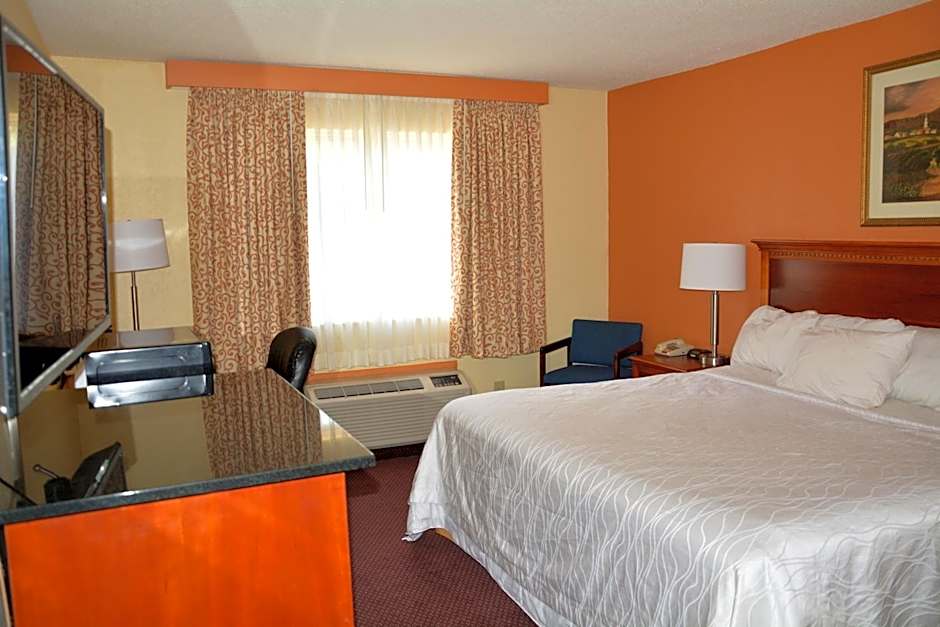 Columbus Grand Hotel & Banquet Center