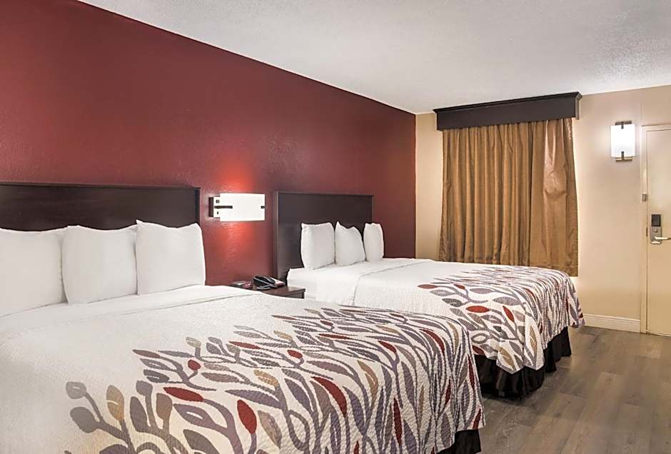 Red Roof Inn Tupelo