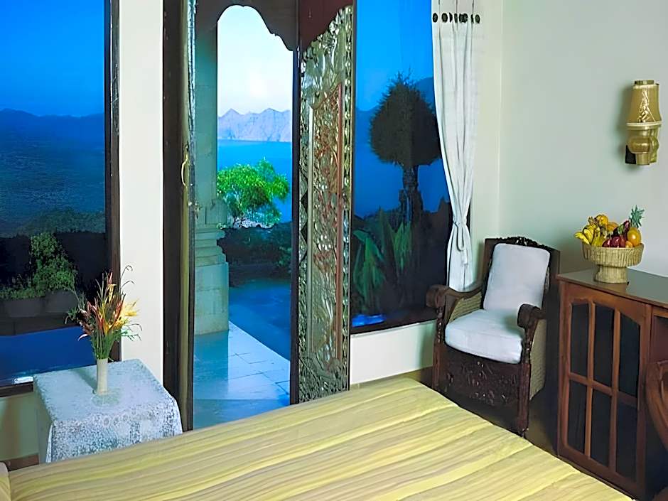 Lakeview Hotel and Restaurant