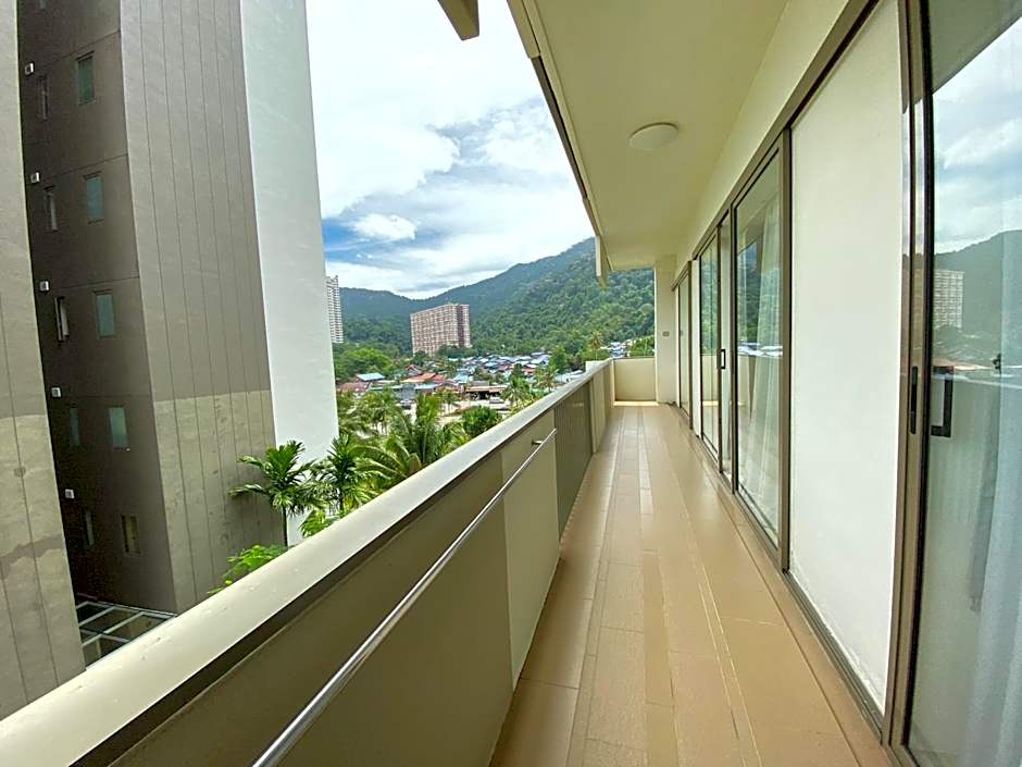 By The Sea@Side Seaview n Side Pool view (C3A3A)