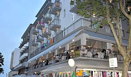 Lively Hotel