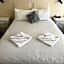 Holiday Lodge Motor Inn