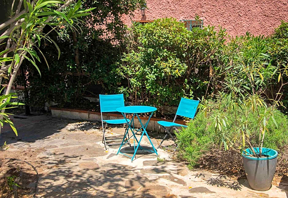 VILLA BLEUE - LES PINS