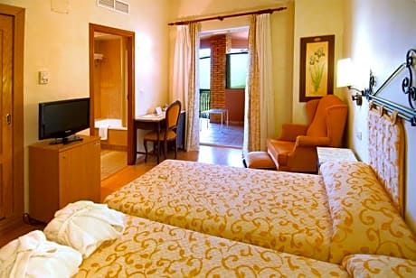 Double or Twin Room Economy Confort