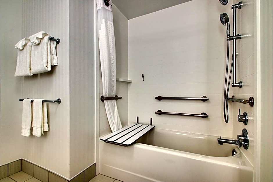 Holiday Inn Express & suites Findlay North By IHG