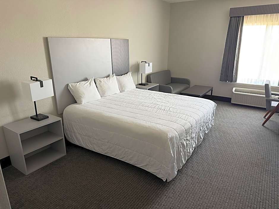 Zdjęcie 1 z 7 — 1 King Bed
