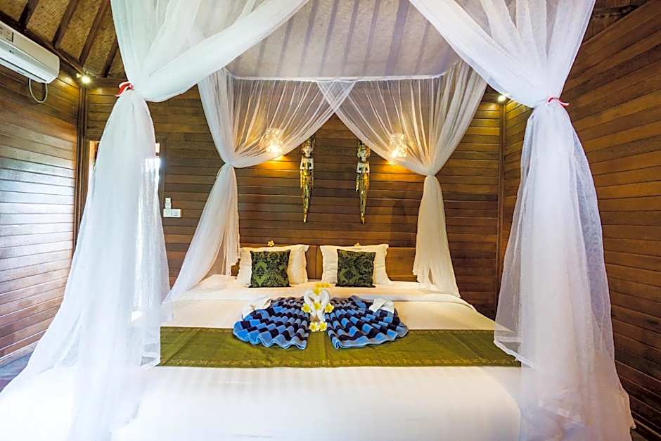 Laguna Reef Huts