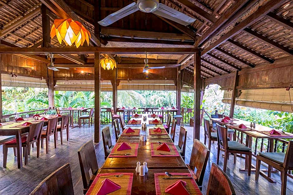 Sambor Village Hotel