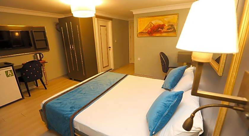 Grand moon hotel suites 