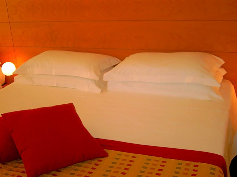 Accademia Hotel