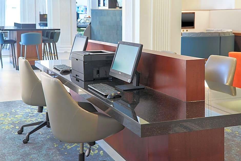 Courtyard by Marriott New Orleans French Quarter/Iberville