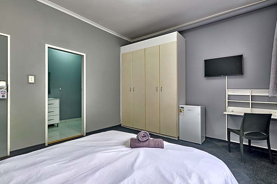 Inn & Out Sandton