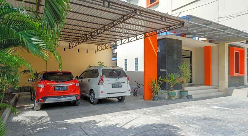 RedDoorz near Millenium Waterpark Palu