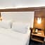 Holiday Inn Express Hollywood Walk of Fame By IHG