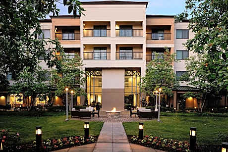 Courtyard by Marriott Springfield