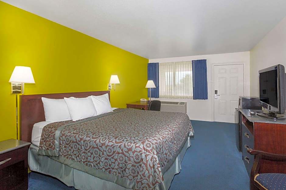 Days Inn by Wyndham Delta