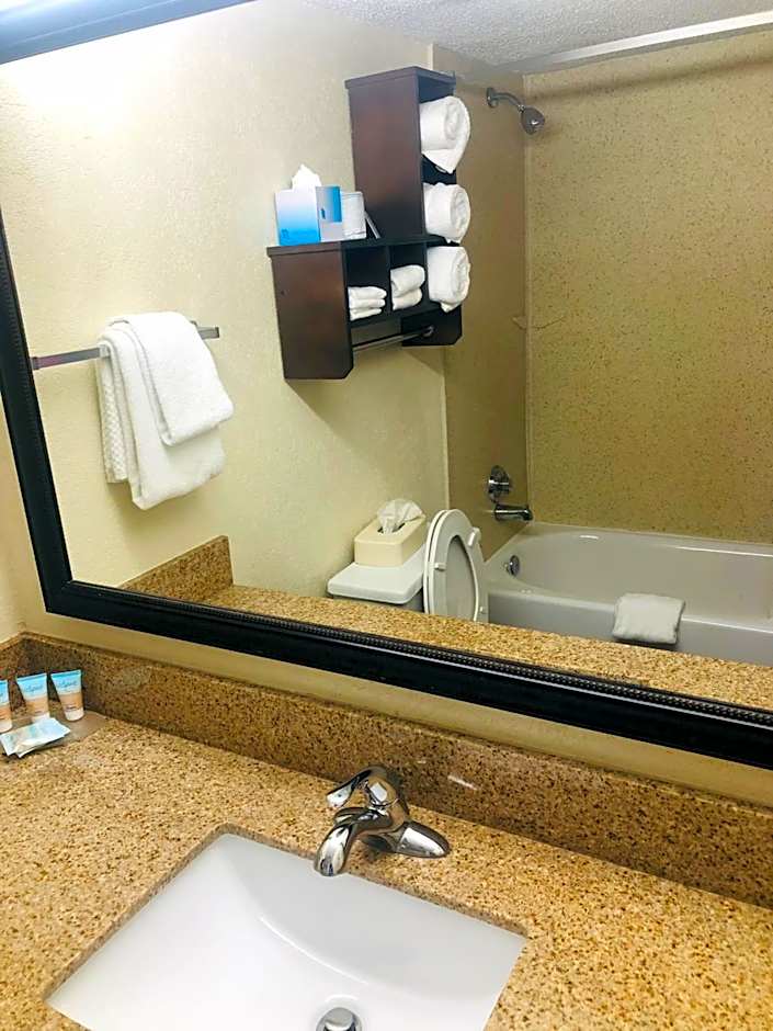 Quail Inn and Suites - Myrtle Beach