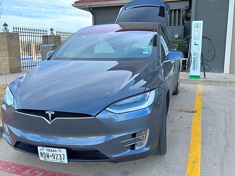 La Quinta Inn & Suites by Wyndham Alvarado